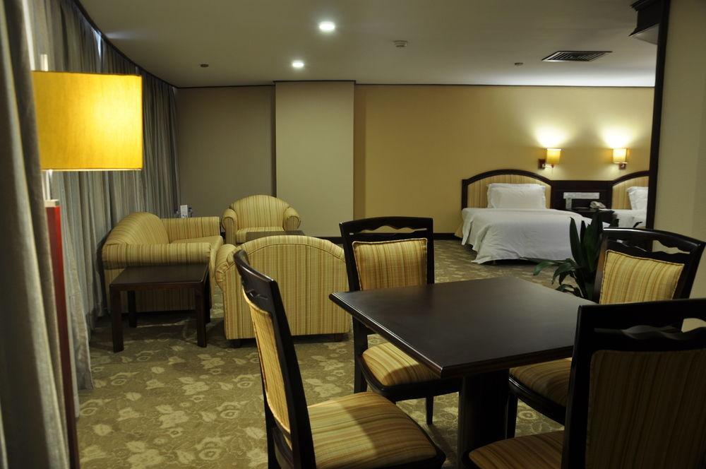 Gangrun Hotel Guangzhou Beijing Road Branch Buitenkant foto