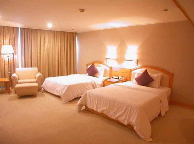 Gangrun Hotel Guangzhou Beijing Road Branch Buitenkant foto